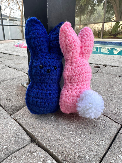 Mini crochet bunny / small crochet peep